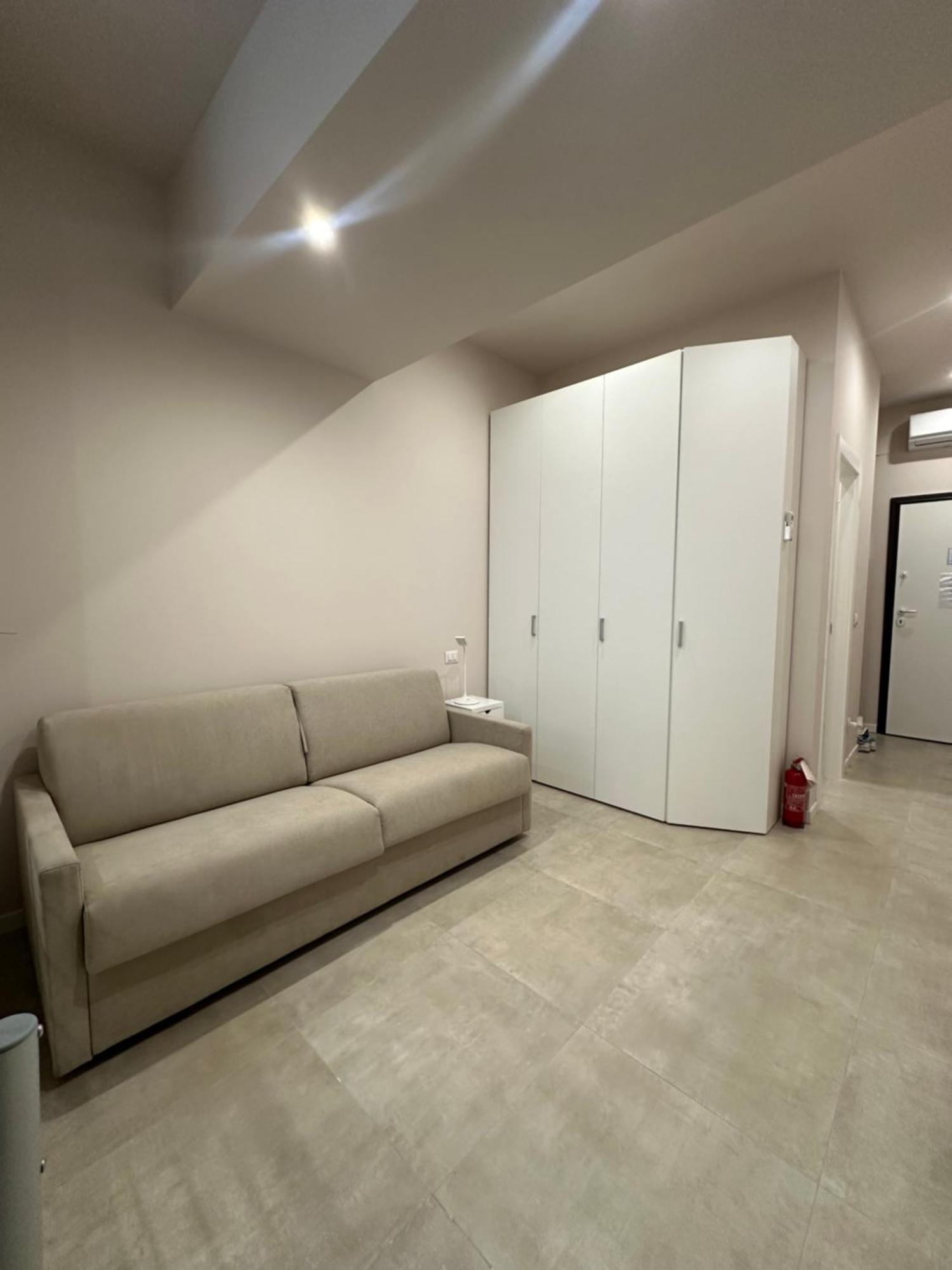 Апартаменты Monolocale Piazza Gambara M1 Милан Экстерьер фото
